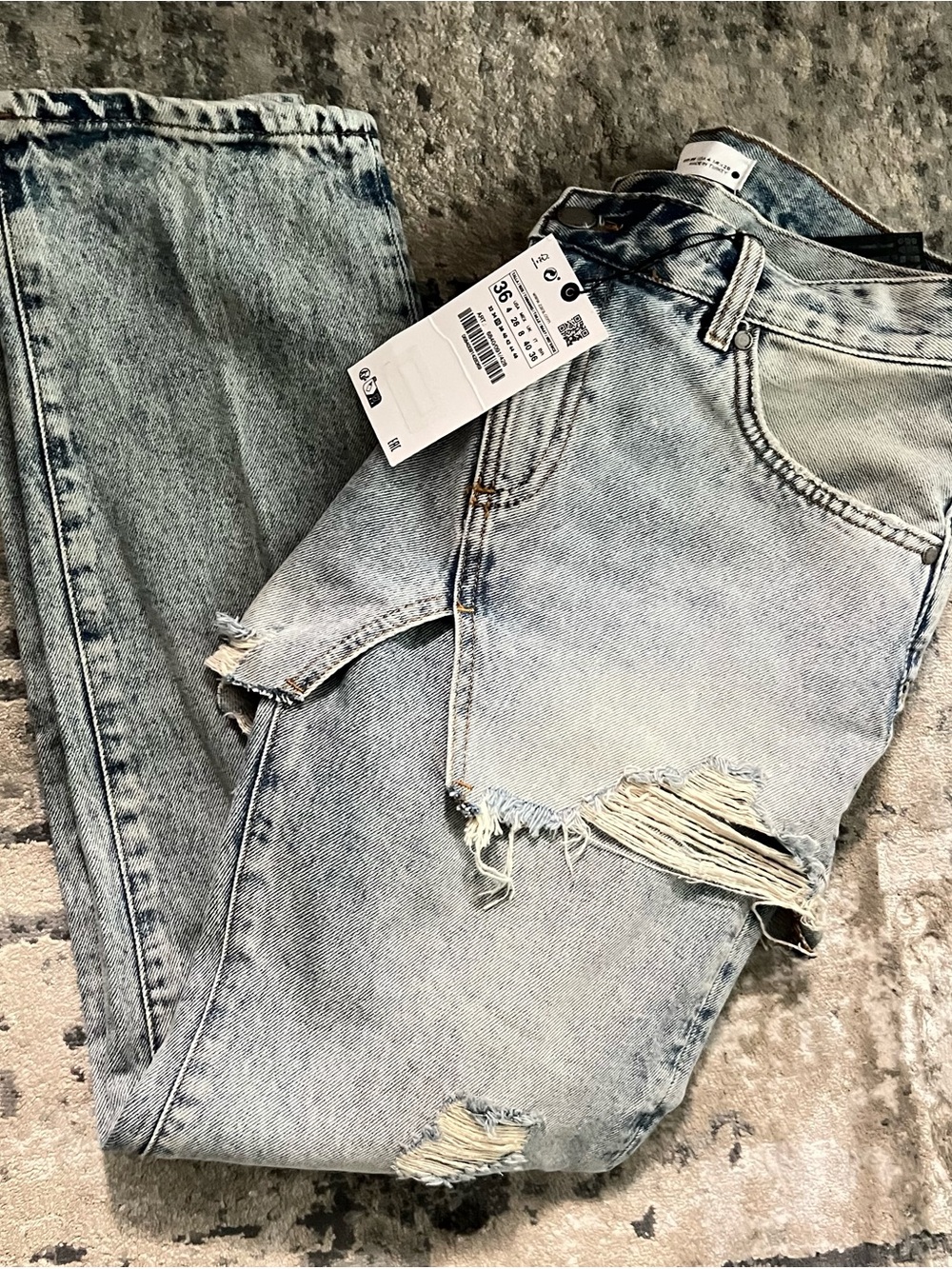 Zara Light Blue Distressed Boyfriend Jeans with Asymmetric Hem - Picture 6 of 7